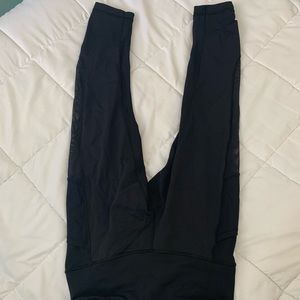 black mesh lululemon leggings